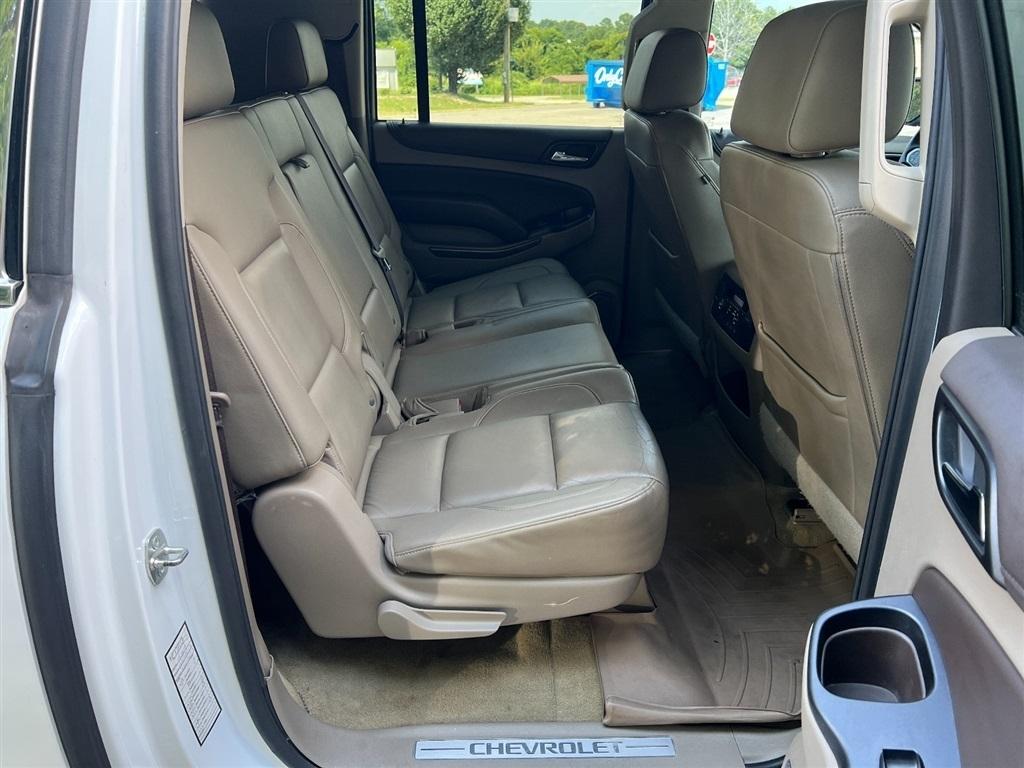 Chevrolet Suburban 2WD 4dr 1500 LT 2017