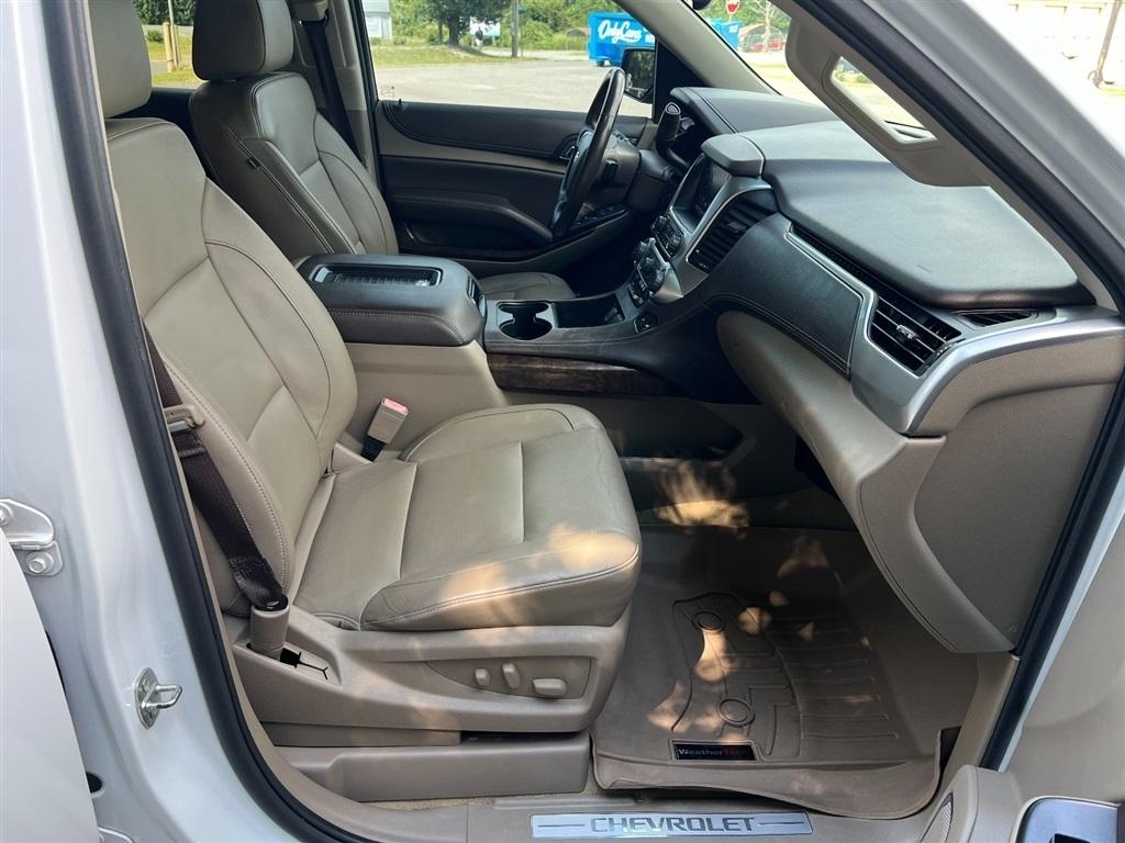 Chevrolet Suburban 2WD 4dr 1500 LT 2017