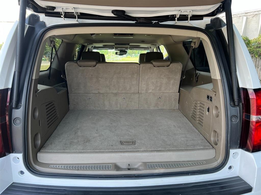 Chevrolet Suburban 2WD 4dr 1500 LT 2017