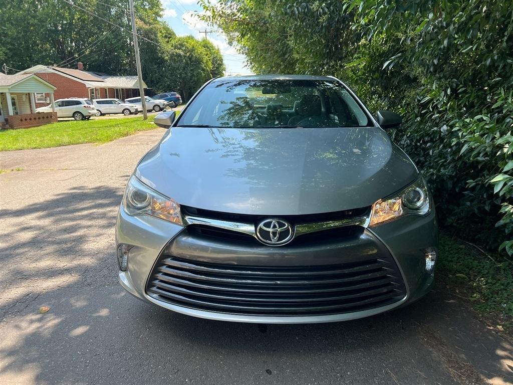 Toyota Camry 4dr Sdn I4 Auto LE (Natl) 2015