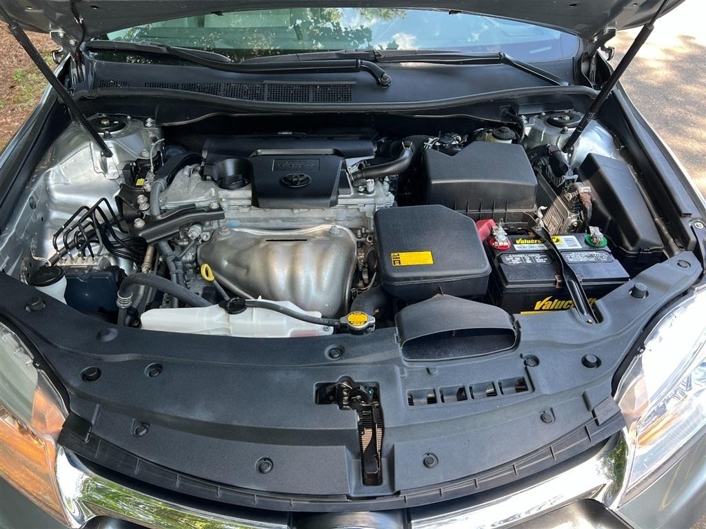 Toyota Camry 4dr Sdn I4 Auto LE (Natl) 2015