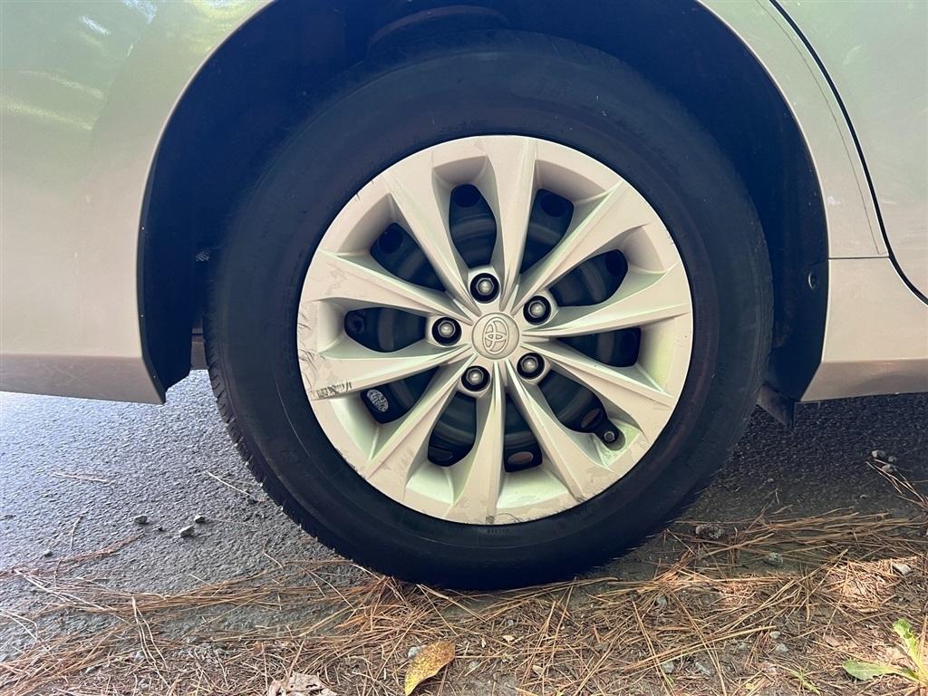 Toyota Camry 4dr Sdn I4 Auto LE (Natl) 2015