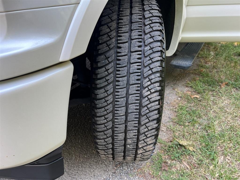 Ford F-150 4WD SuperCrew 145" Platinum 2019