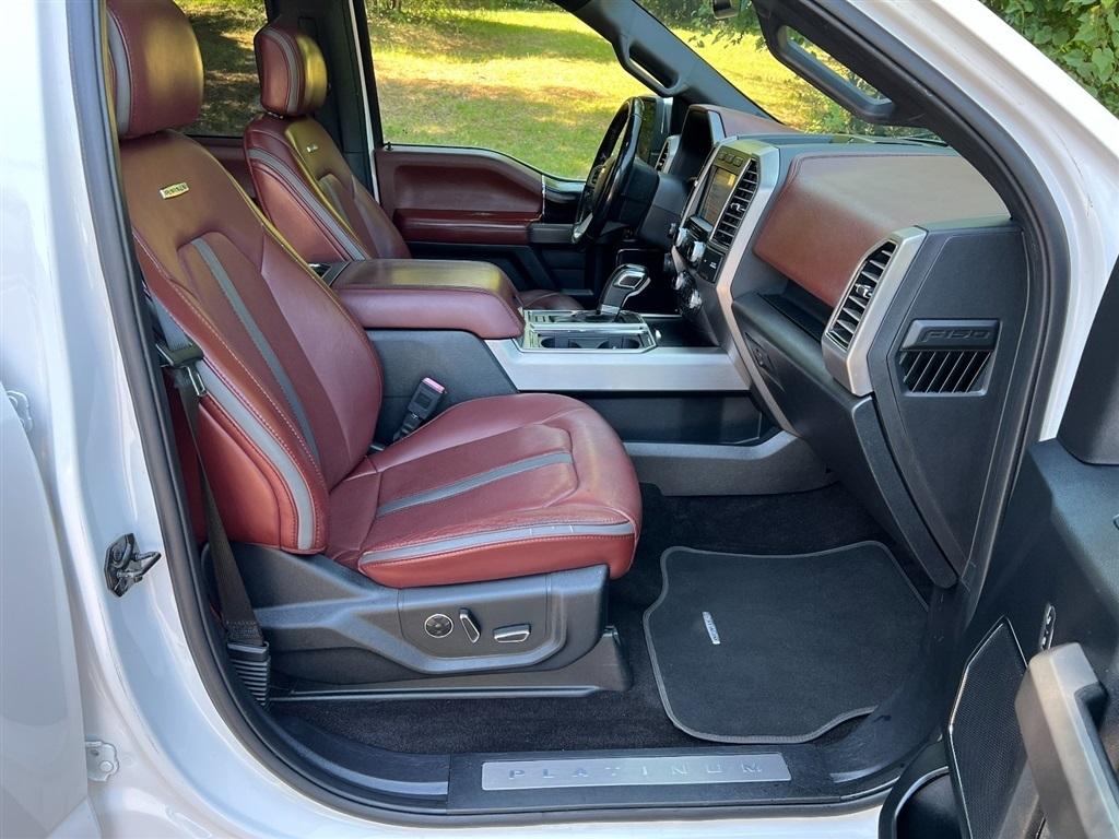 Ford F-150 4WD SuperCrew 145" Platinum 2019