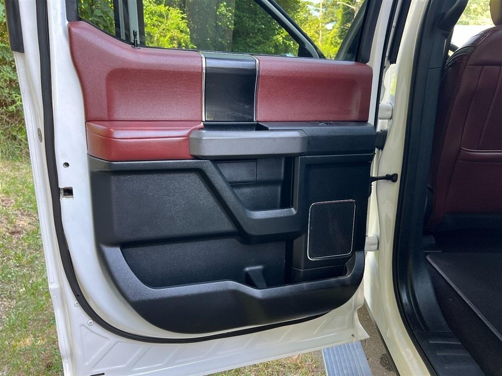 Ford F-150 4WD SuperCrew 145" Platinum 2019