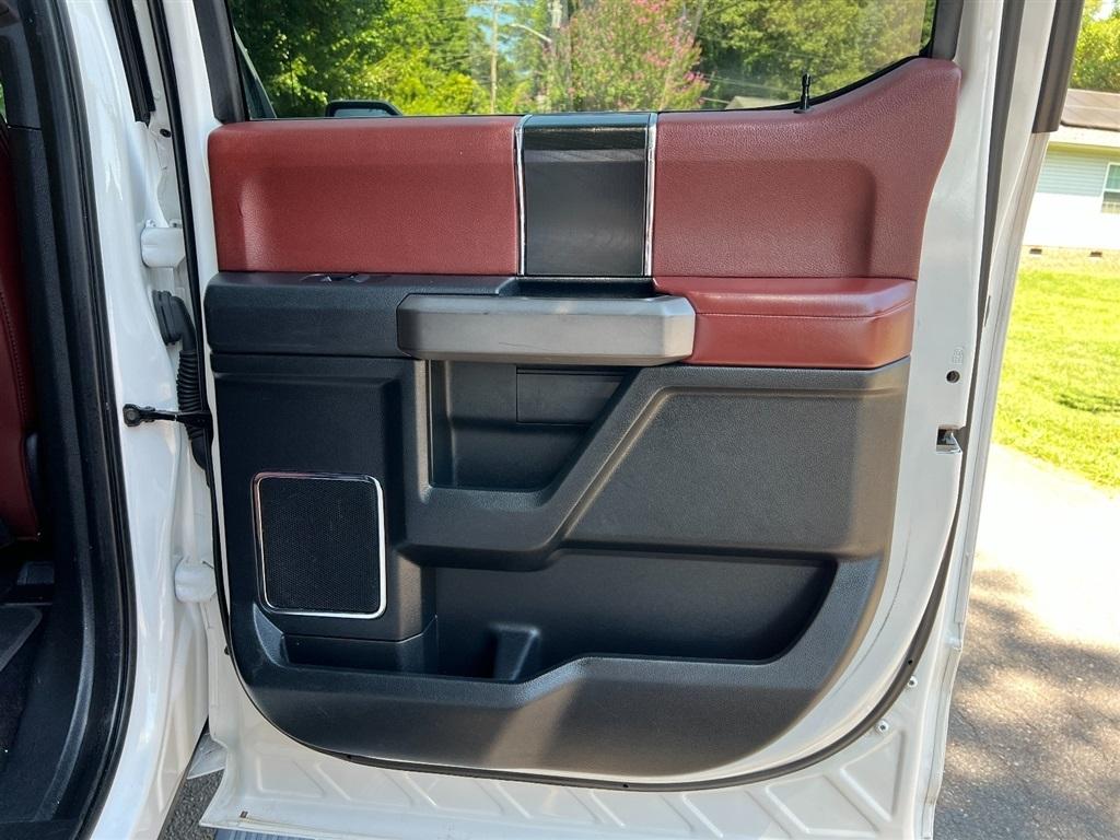 Ford F-150 4WD SuperCrew 145" Platinum 2019
