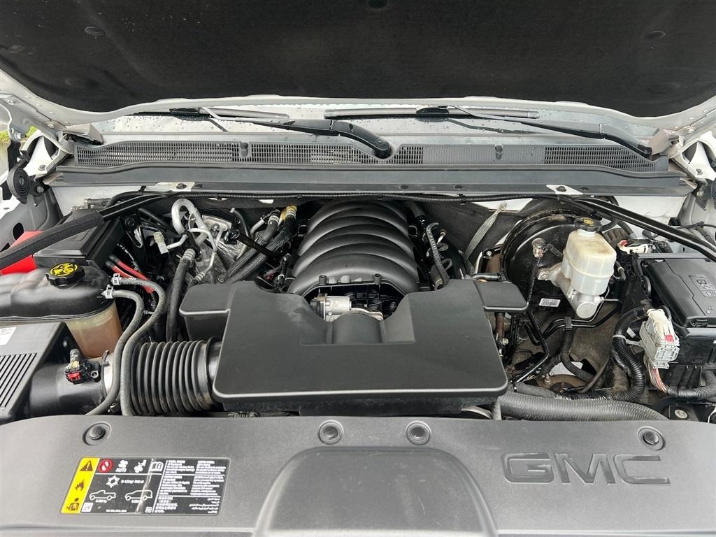 GMC Yukon XL 4WD 4dr SLT 2019