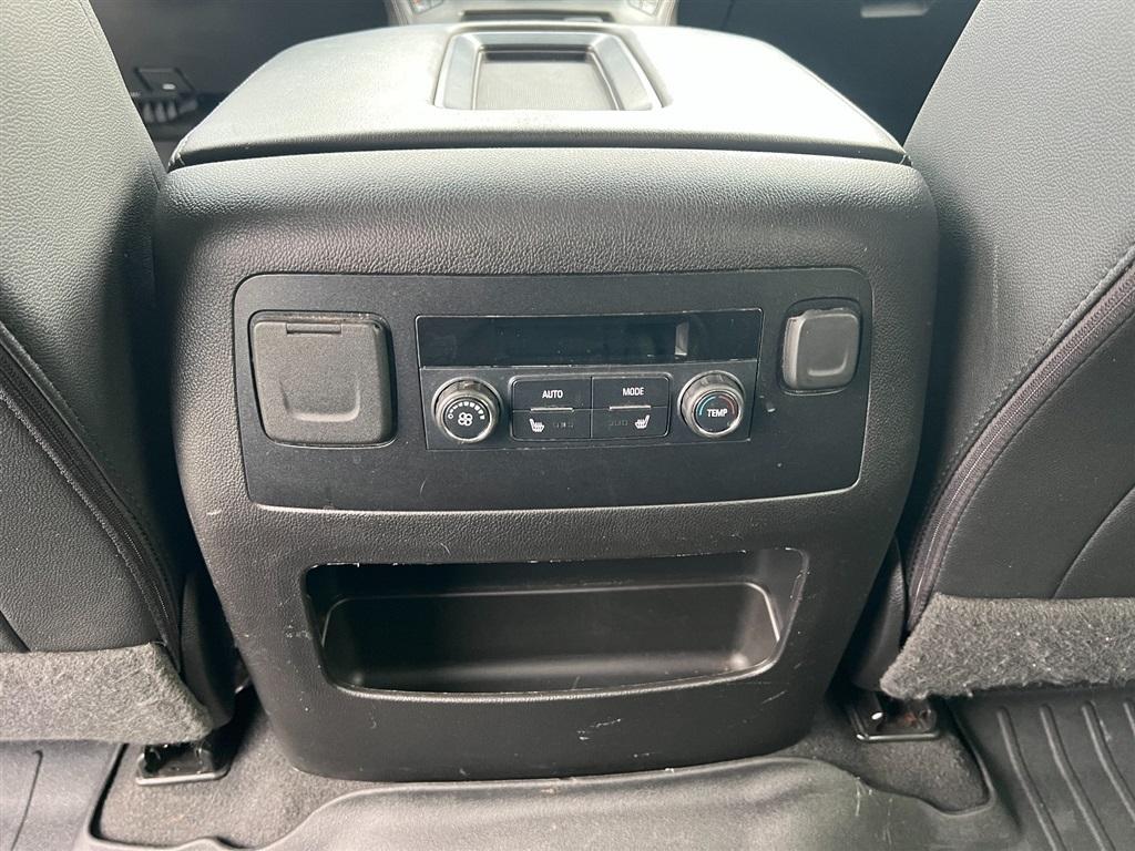 GMC Yukon XL 4WD 4dr SLT 2019