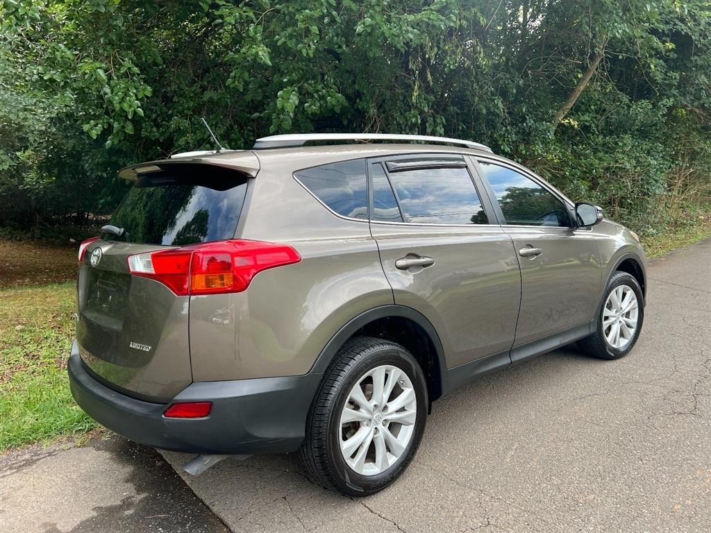 Toyota RAV4 FWD 4dr Limited (Natl) 2015