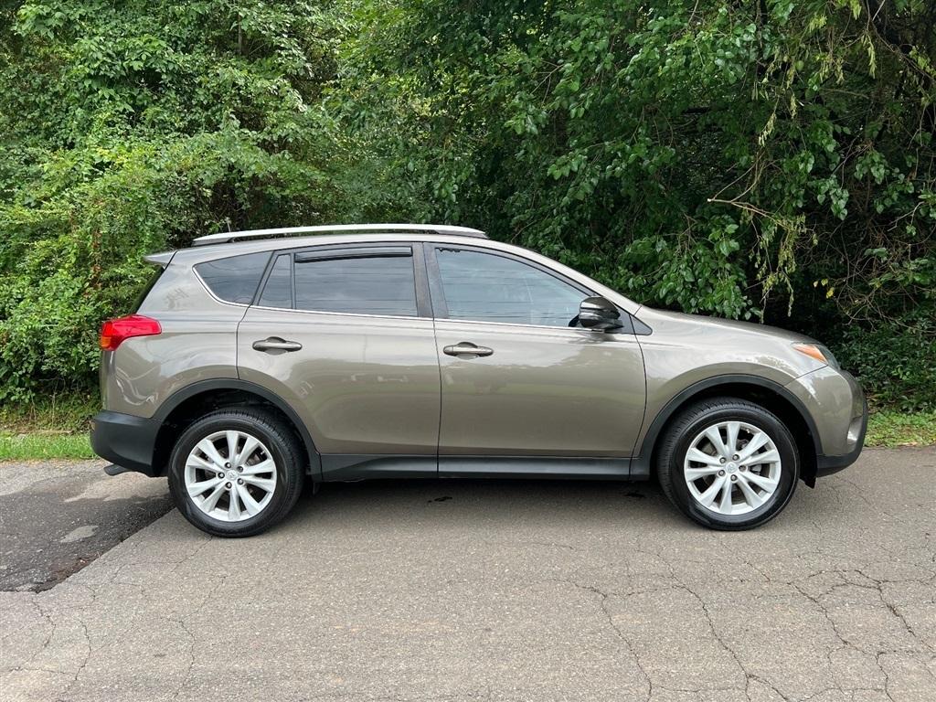 Toyota RAV4 FWD 4dr Limited (Natl) 2015