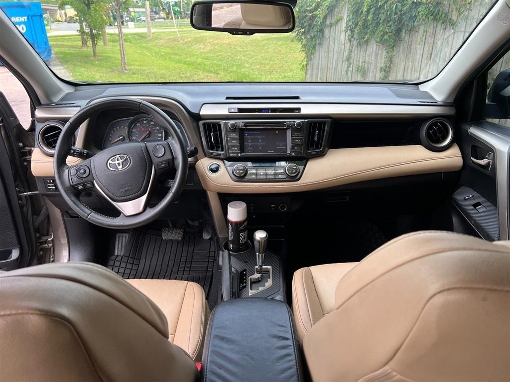 Toyota RAV4 FWD 4dr Limited (Natl) 2015