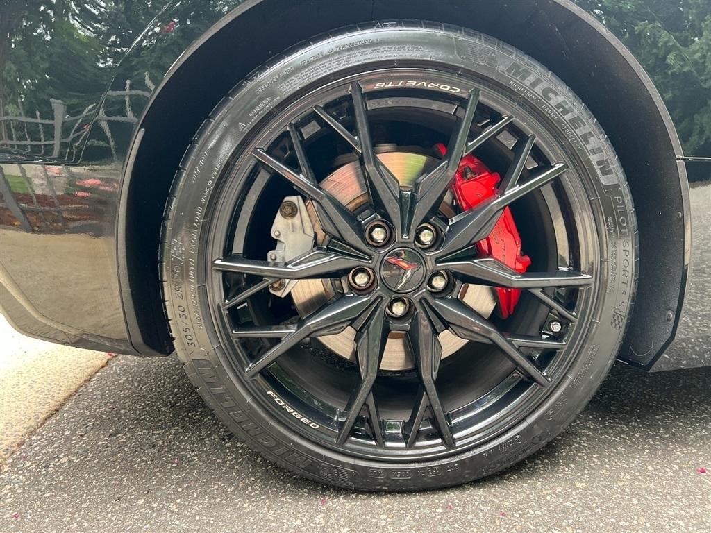 Chevrolet Corvette 2dr Stingray Cpe w/2LT 2024