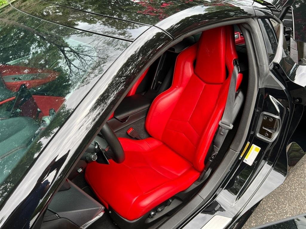 Chevrolet Corvette 2dr Stingray Cpe w/2LT 2024