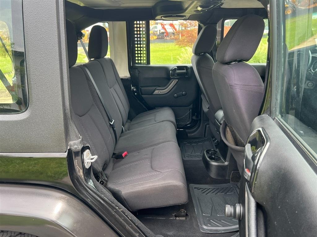 Jeep Wrangler Unlimited 4WD 4dr Sport 2013