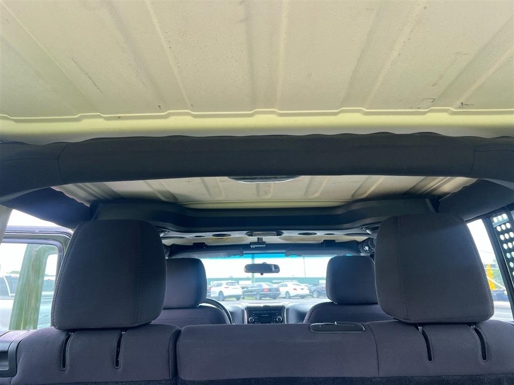 Jeep Wrangler Unlimited 4WD 4dr Sport 2013
