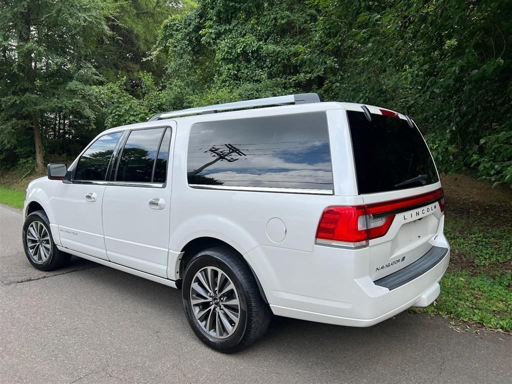 Lincoln Navigator L 2WD 4dr 2015