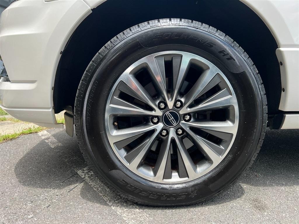 Lincoln Navigator L 2WD 4dr 2015