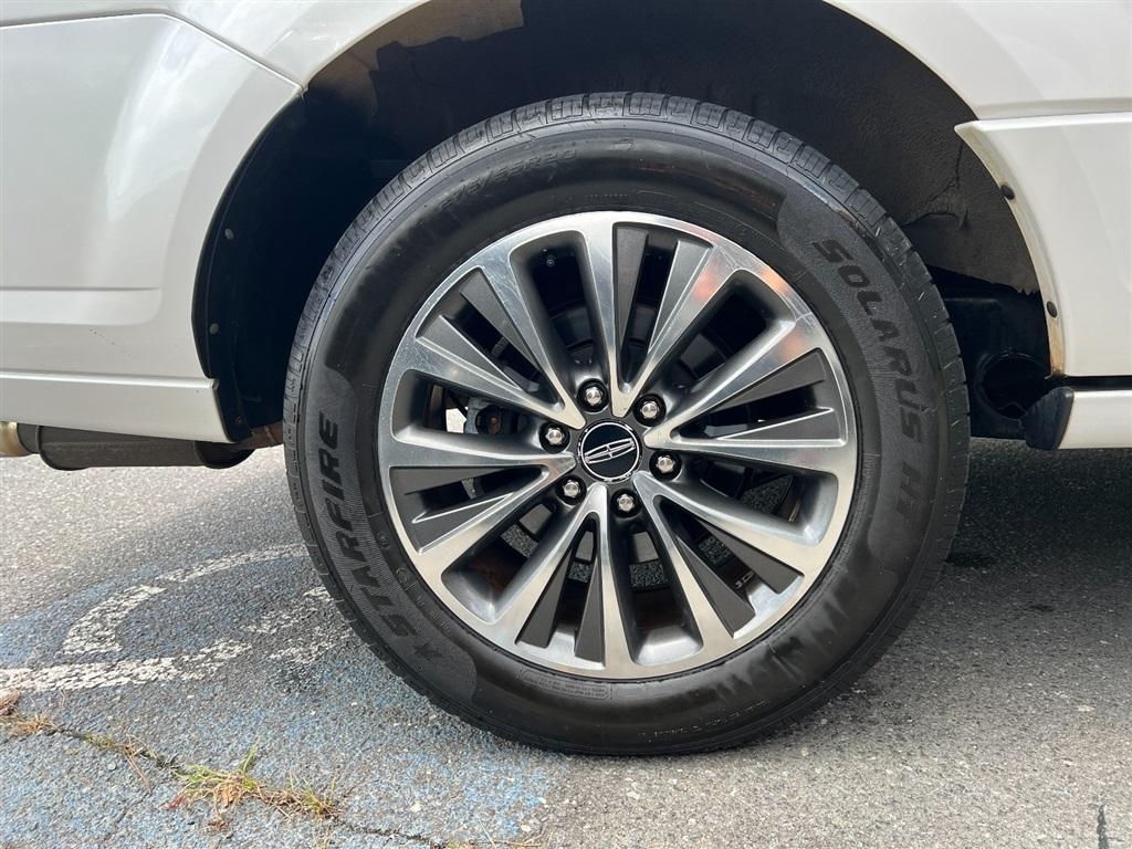 Lincoln Navigator L 2WD 4dr 2015