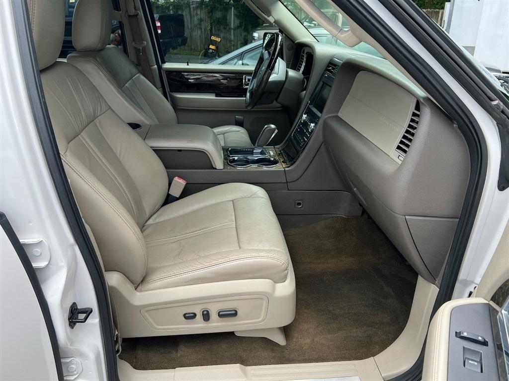 Lincoln Navigator L 2WD 4dr 2015