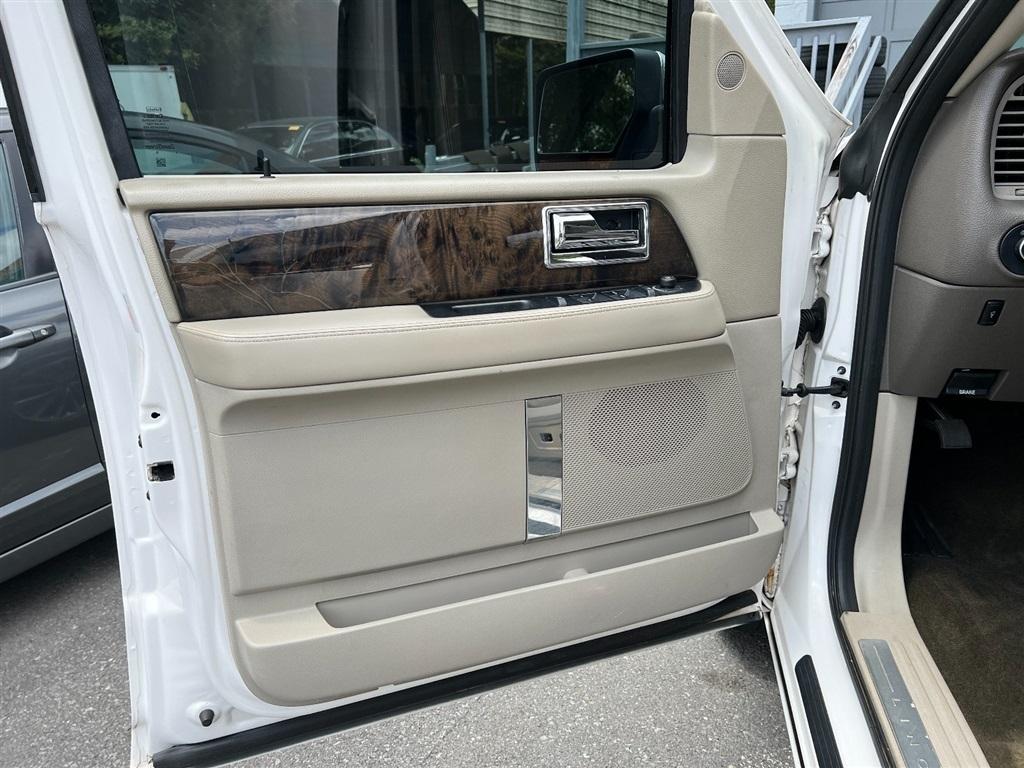 Lincoln Navigator L 2WD 4dr 2015