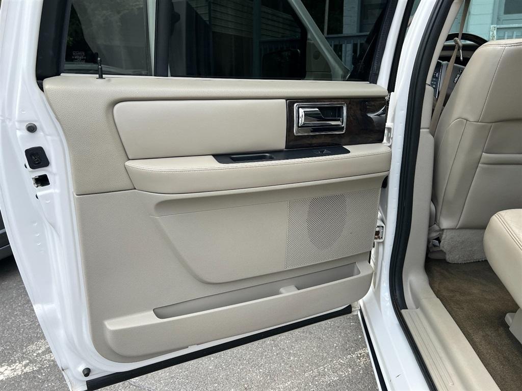 Lincoln Navigator L 2WD 4dr 2015