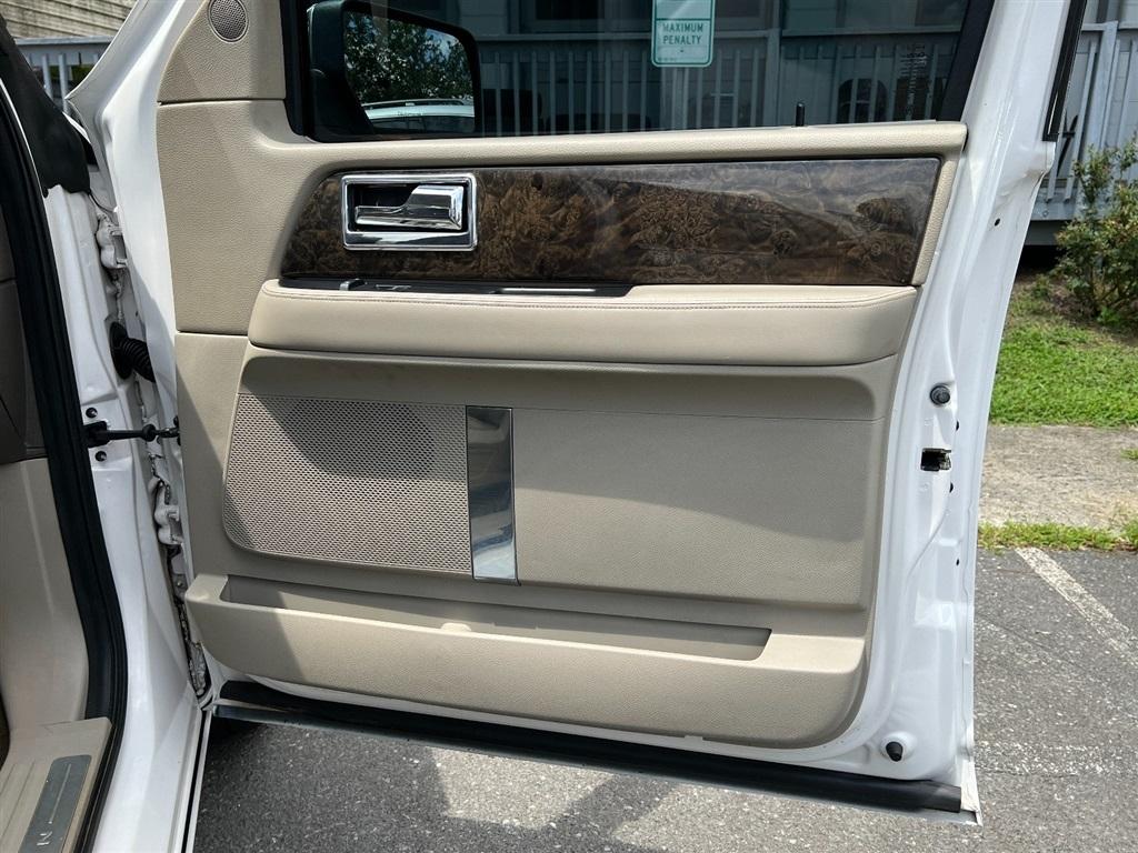 Lincoln Navigator L 2WD 4dr 2015