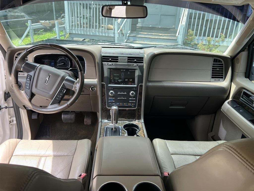 Lincoln Navigator L 2WD 4dr 2015