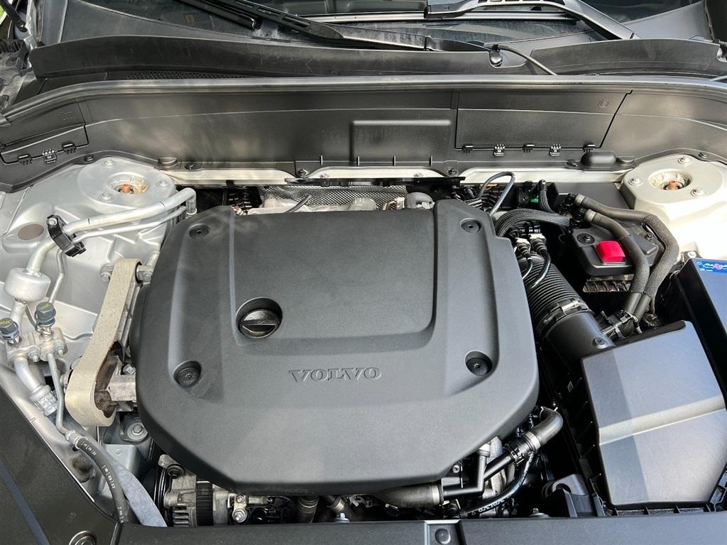 Volvo XC90 B6 AWD Plus Bright Theme 7P 2023