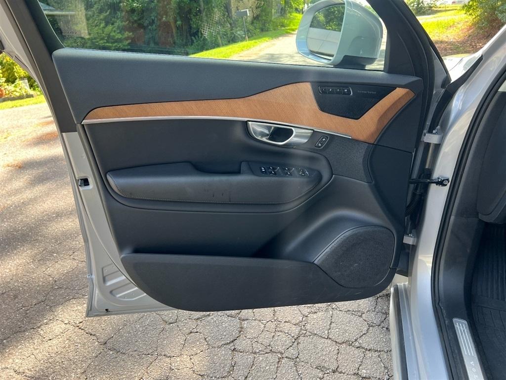 Volvo XC90 B6 AWD Plus Bright Theme 7P 2023