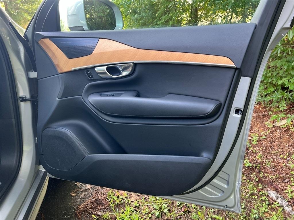 Volvo XC90 B6 AWD Plus Bright Theme 7P 2023