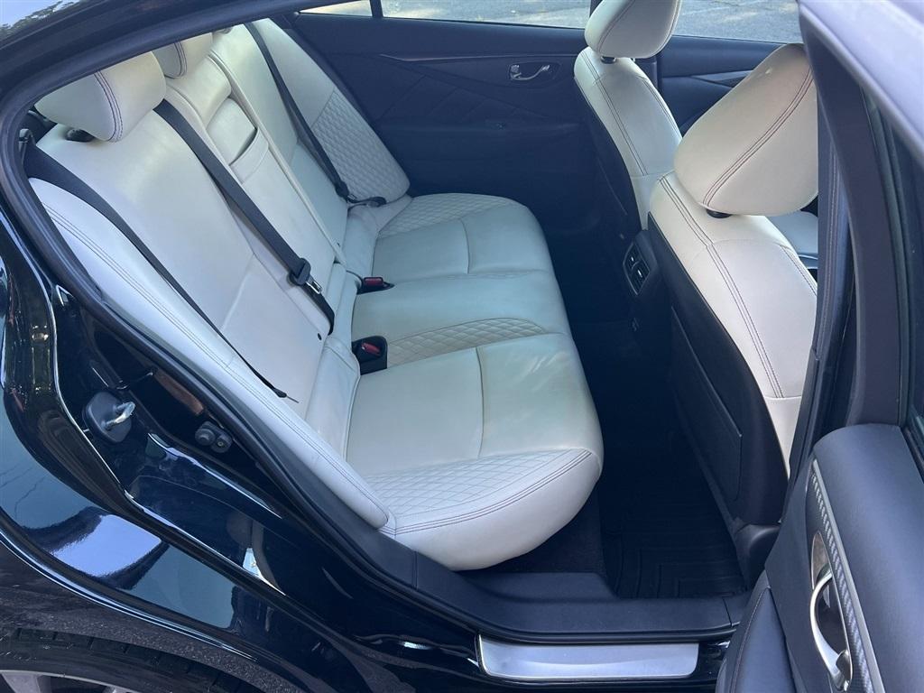 Infiniti Q50 RED SPORT 400 RWD 2021