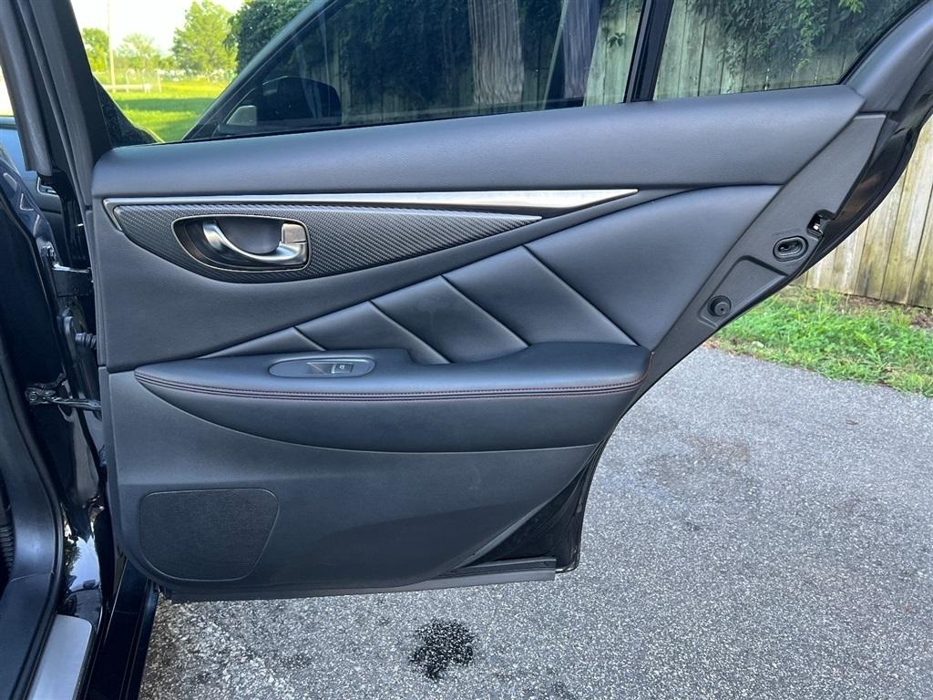 Infiniti Q50 RED SPORT 400 RWD 2021
