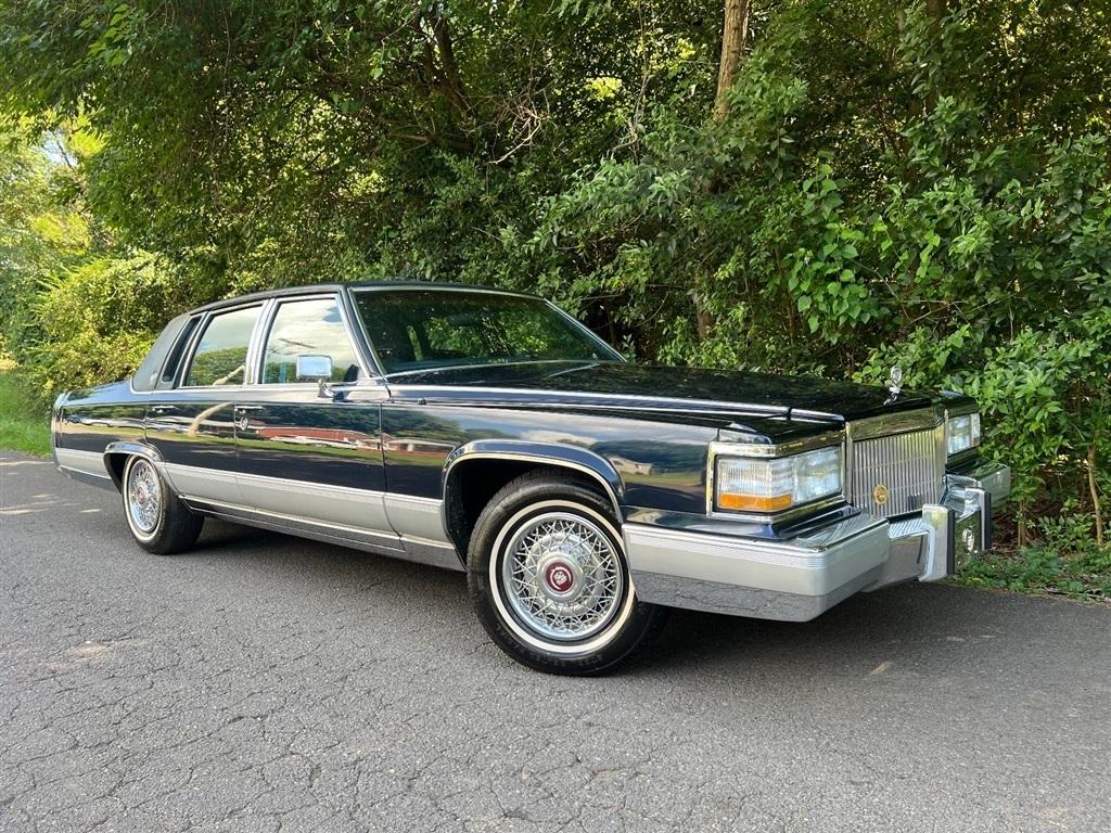 Cadillac Brougham 4dr Sedan 1991