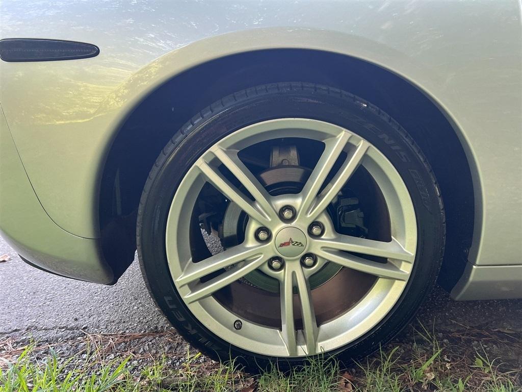 Chevrolet Corvette 2dr Cpe w/1LT 2010