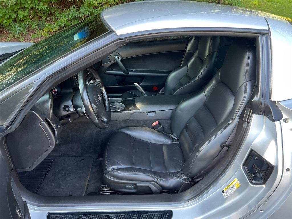 Chevrolet Corvette 2dr Cpe w/1LT 2010