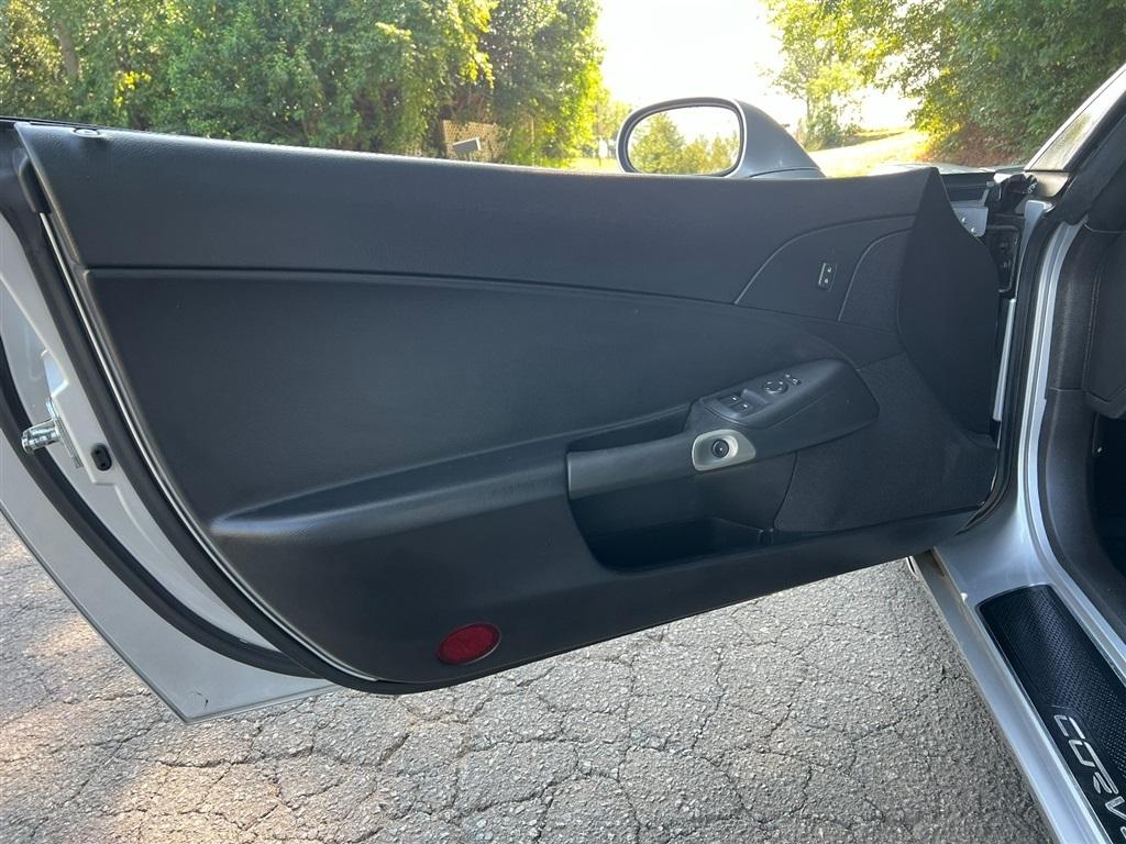 Chevrolet Corvette 2dr Cpe w/1LT 2010