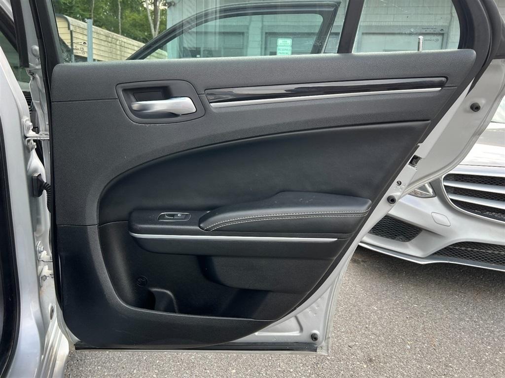 Chrysler 300 300S RWD 2021