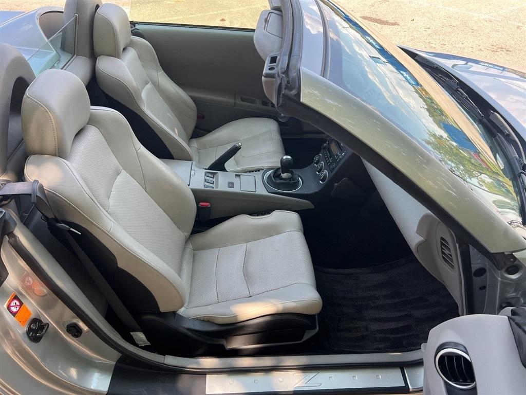 Nissan 350Z 2dr Roadster Touring Manual 2004
