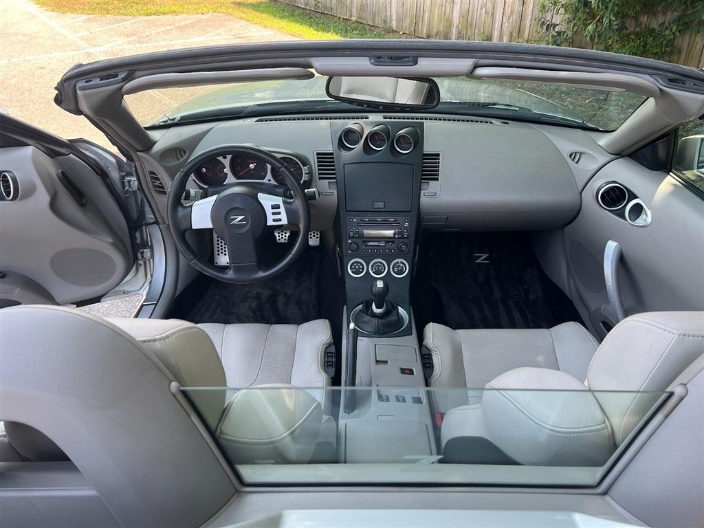 Nissan 350Z 2dr Roadster Touring Manual 2004