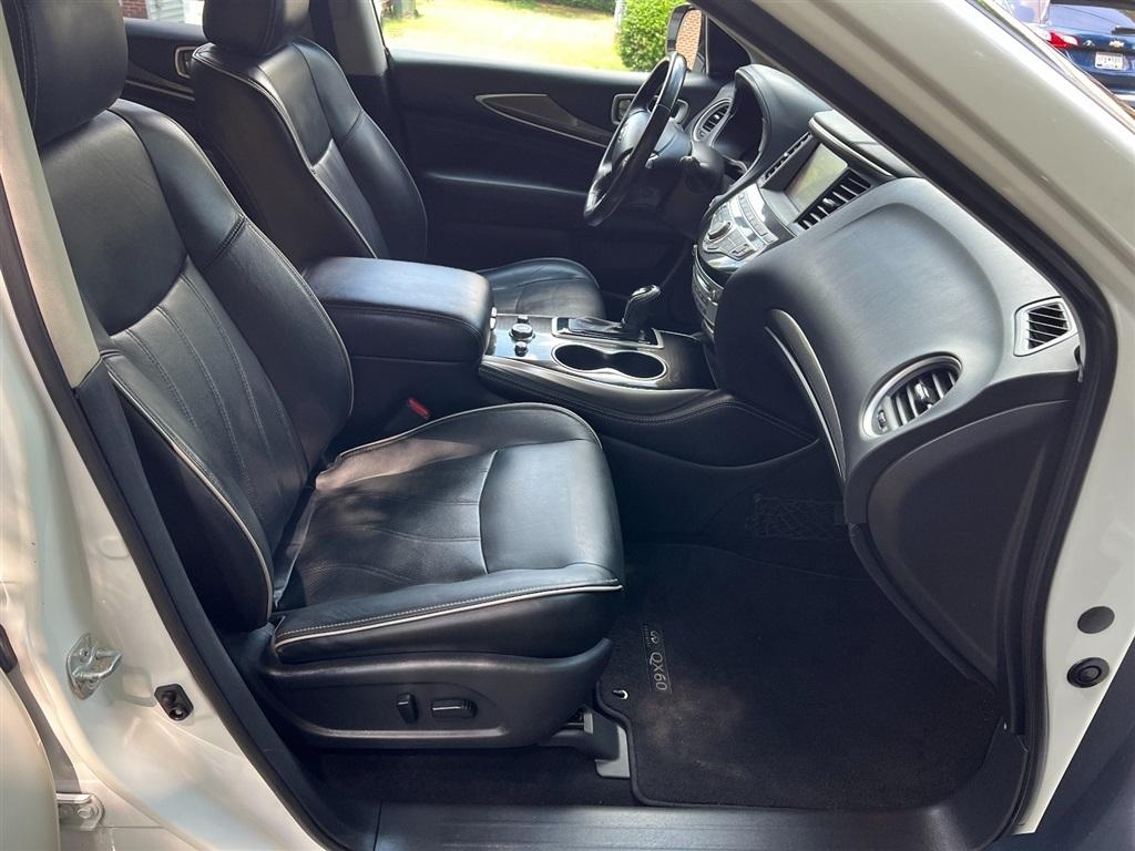 Infiniti QX60 LUXE AWD 2019