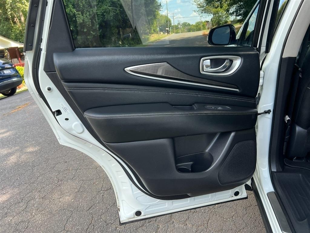 Infiniti QX60 LUXE AWD 2019