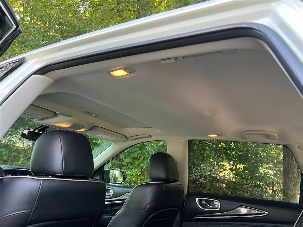 Infiniti QX60 LUXE AWD 2019