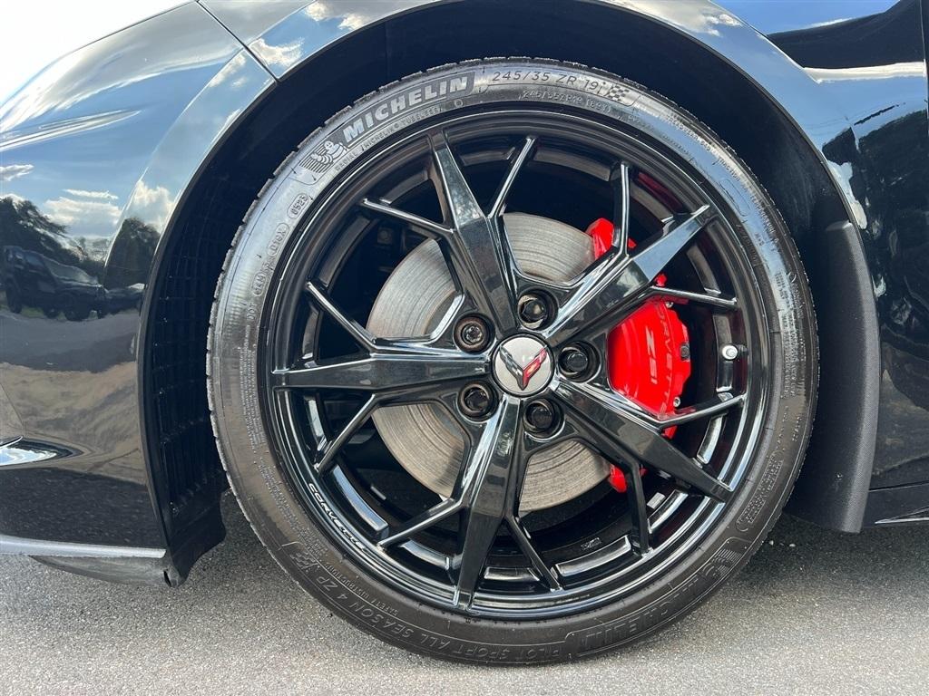 Chevrolet Corvette photo 15