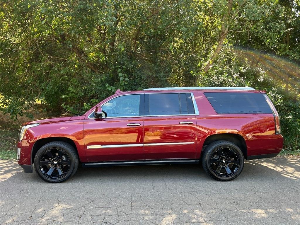 Cadillac Escalade ESV 4WD 4dr Premium Luxury 2018