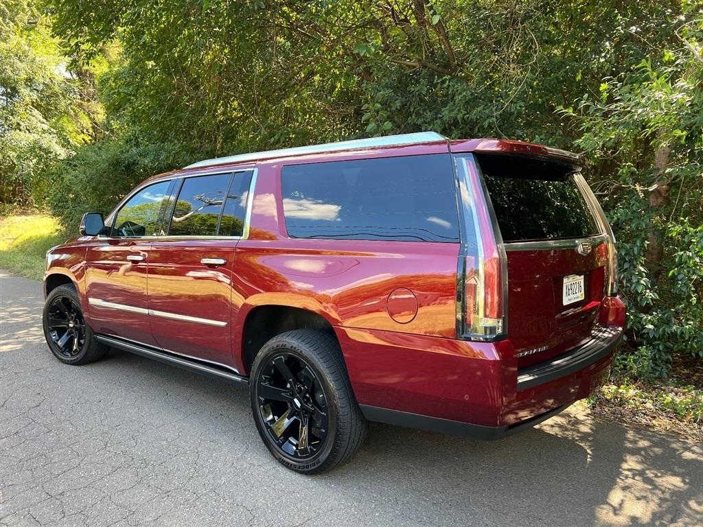 Cadillac Escalade ESV 4WD 4dr Premium Luxury 2018