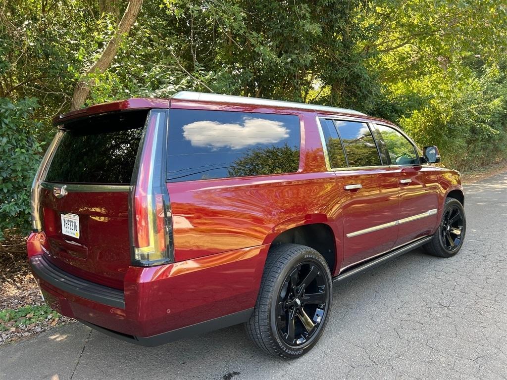 Cadillac Escalade ESV 4WD 4dr Premium Luxury 2018