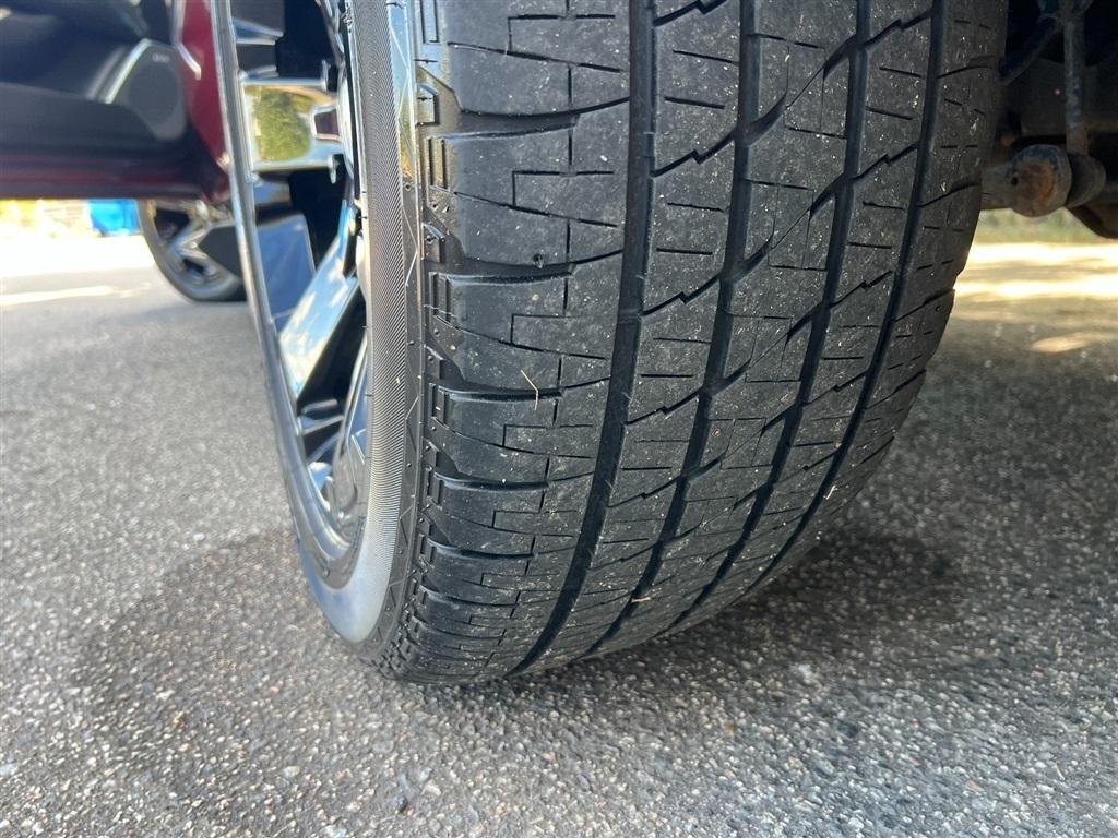 Cadillac Escalade ESV 4WD 4dr Premium Luxury 2018