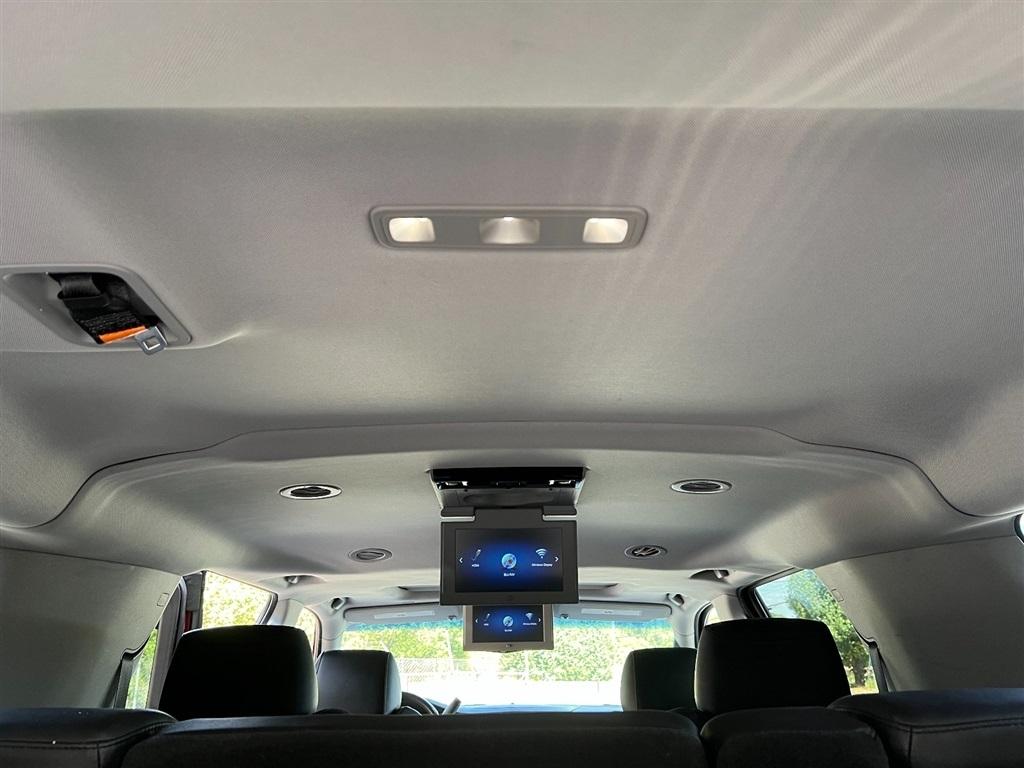 Cadillac Escalade ESV 4WD 4dr Premium Luxury 2018