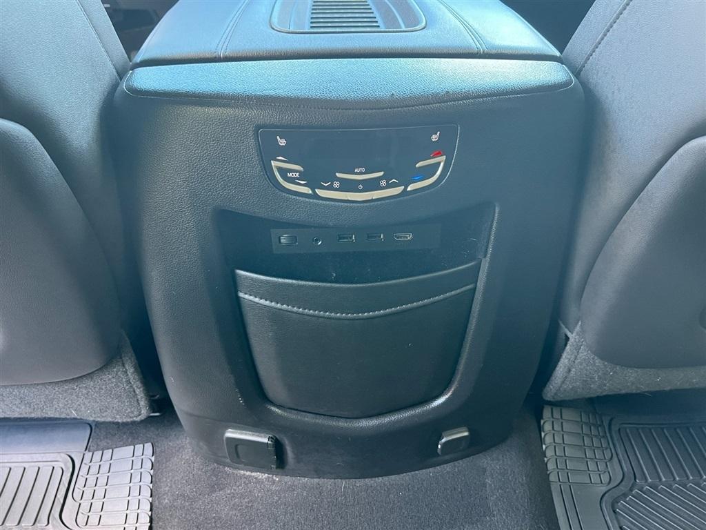 Cadillac Escalade ESV 4WD 4dr Premium Luxury 2018