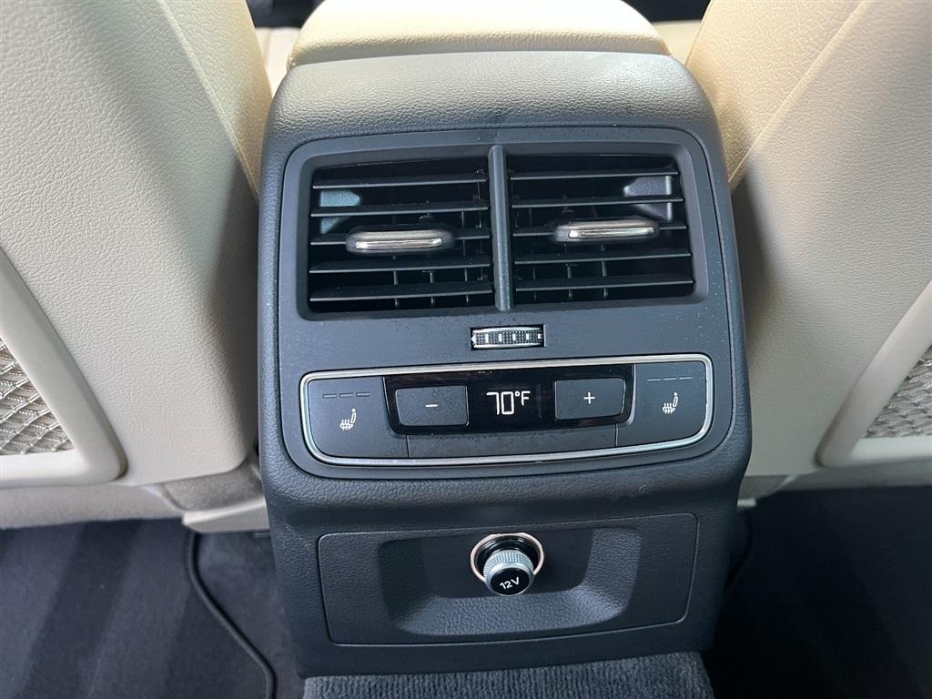 Audi A4 photo 33